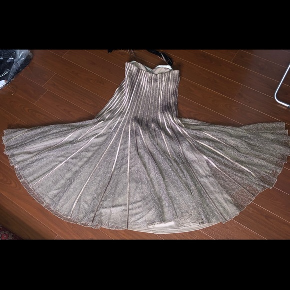 JS Collections gorgeous dress with silk scarf - Picture 3 of 3